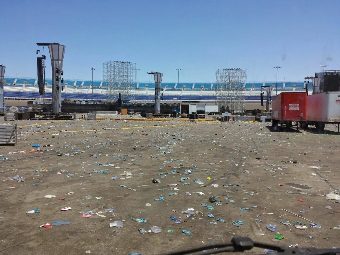Las Vegas festival grounds covered in debris before a Bailey's crew cleanup