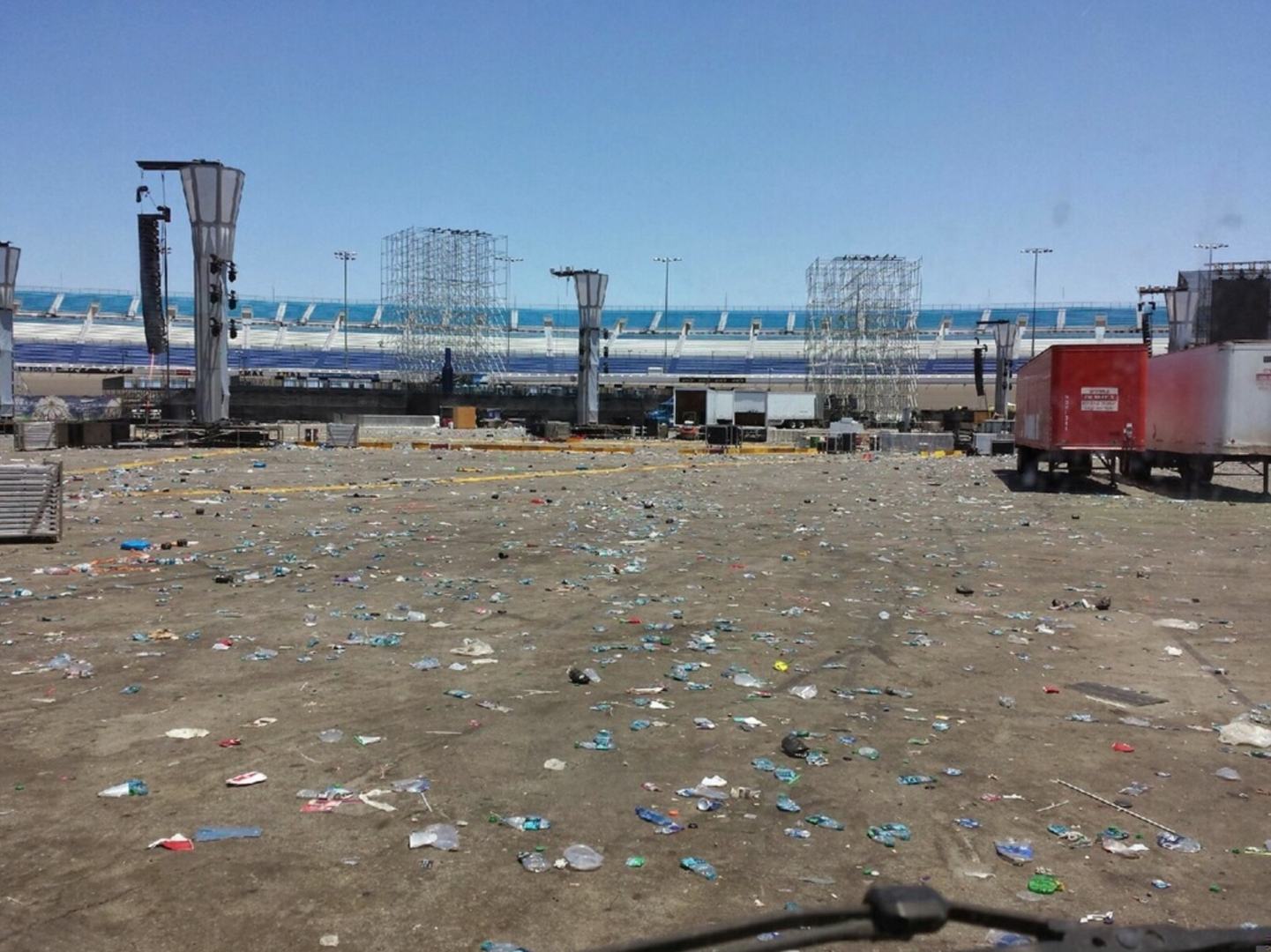 Las Vegas festival grounds covered in debris before a Bailey's crew cleanup