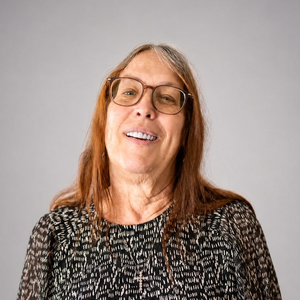 Headshot of Brenda Ragsdale
